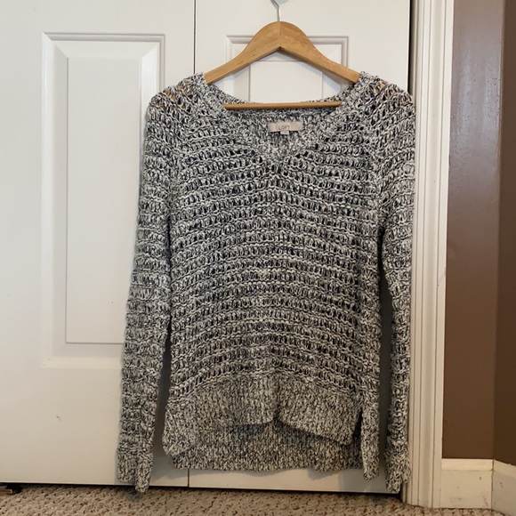Sweater - Picture 4 of 4